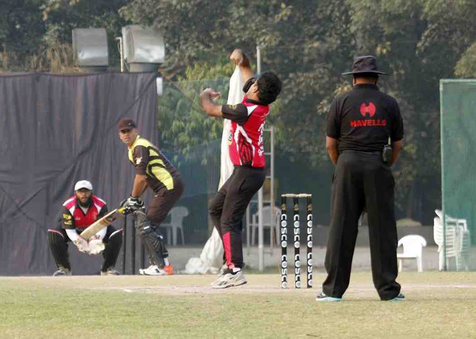 Semi-Final 2 - Doxa Raiders vs Doxa Devils<br>
1st Innings -> Doxa Raiders -  205/4 in 20.0 overs<br>
2nd Innings -> Doxa Devils - 108/10 in 14.4 overs<br>
<br>
Officially the 3rd highest total of the tournament, the Brats scored 205 in the first innings of the 2nd Semi-Final, thanks mainly to Karan Trivedi's exceptionally aggressive innings and Ritesh Gupta's fast paced knock. Both of them got a half-century (Scorecard). The Devils' innings started well,thanks to Prafull Chauhan's quick half-century, but collapsed very quickly thereafter. <br>
<br>
- Delhi Test House Man of the Match : Karan Trivedi<br>
- HAVELLS Maximum Sixes : Karan Trivedi<br>
- Hello Rice Best Fielder : Rachit Dewan<br>
- Supa Corn Maximum Wickets : Rahul Baweja<br>
- Injla Economical Bowler : Manish Agarwal<br>
<br>
With only one match to go, as of after the semi-finals, the top 5 all-rounders in the tournament are lead by players of the Raiders and the Knights. Rahul Baweja (Raiders) and Karan Trivedi (Raiders) lead with 524 and 473 points respectively. <br>
<br>
In the top Batsmen stats, Vishal Kapoor (Knights), Ritesh Gupta (Raiders) and Karan Trivedi (Raiders) are 1-2-3 with 309, 281 and 255 points respectively. <br>
<br>
Whereas in the top bowlers stat, Rahul Baweja (Raiders) leads with 360 points, next is Kapil Manglani (Devils) with 332 and third is Sameer Chaudhry (Raiders) with 287 points. There is a lot to achieve in the individual stats. <br>
<br>
The Final would be held on the 20th of November at the St. Xaviers School. <br>
<br>
The Final - Doxa Knights vs Doxa Raiders<br>
<br>
Wish you a great Sporting Weekend!