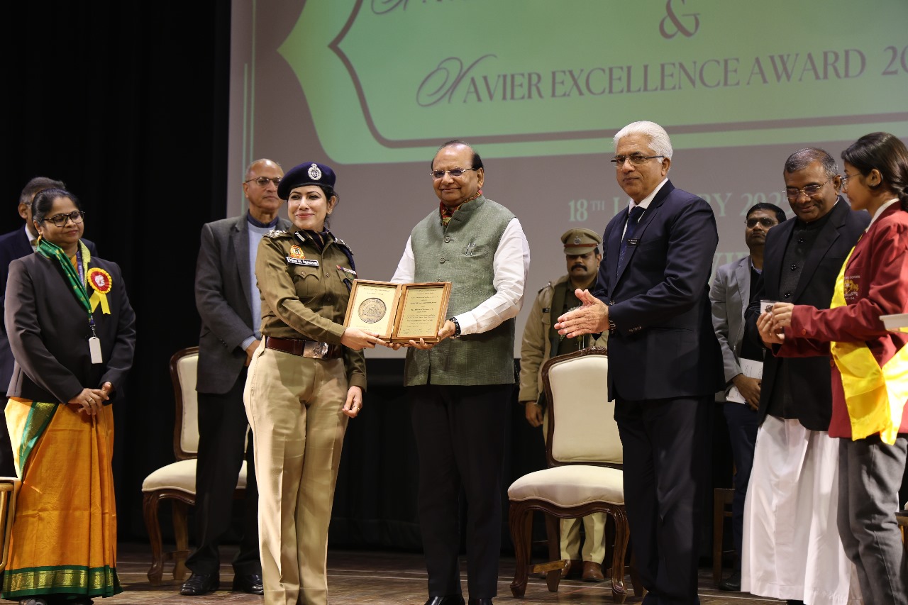 After an 11-year hiatus, the “Xavier Lifetime and Excellence Awards” were presented on<br>
January 18, 2025. The jury, responsible for scrutinizing profiles and selecting finalists,<br>
comprised of:<br>
 * Prof. Dinesh Singh (72)- Former Vice Chancellor, Delhi University<br>
 * Lt. Gen. Philip Campose (retd) (71)- Former Vice Chief of Army StaƯ<br>
 * Shri Harsha Vardhana Singh (74) - Former Deputy Director WTO<br>
 * Arvind Mehta (IAS) (79)– Former Cabinet Secretary<br>
 * Mr. Arun Seth (71)- Former CEO Bharat IT<br>
 * Fr. Jose TJ S.J.- Principal<br>
 * Fr. A. Perumalil S.J. - Rector<br>
 * Ms. Shobha Miranda – Vice Principal<br>
A special category, "In Service of our Alma Mater," was also introduced in this edition. At<br>
least three awardees travelled from abroad to receive their citations. The Hon'ble Lt.<br>
Governor of Delhi, V.K. Saxena, presided over the event. A scintillating display by NCC<br>
cadets was the highlight, the presentation of awards was followed by a grand lunch at<br>
the Prep Dept. Lawns.